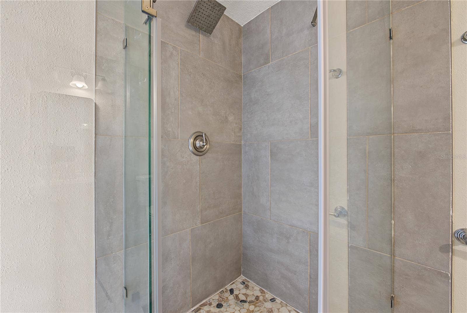 Bathroom 2 - Unit 1 - 5117 Mallett Drive