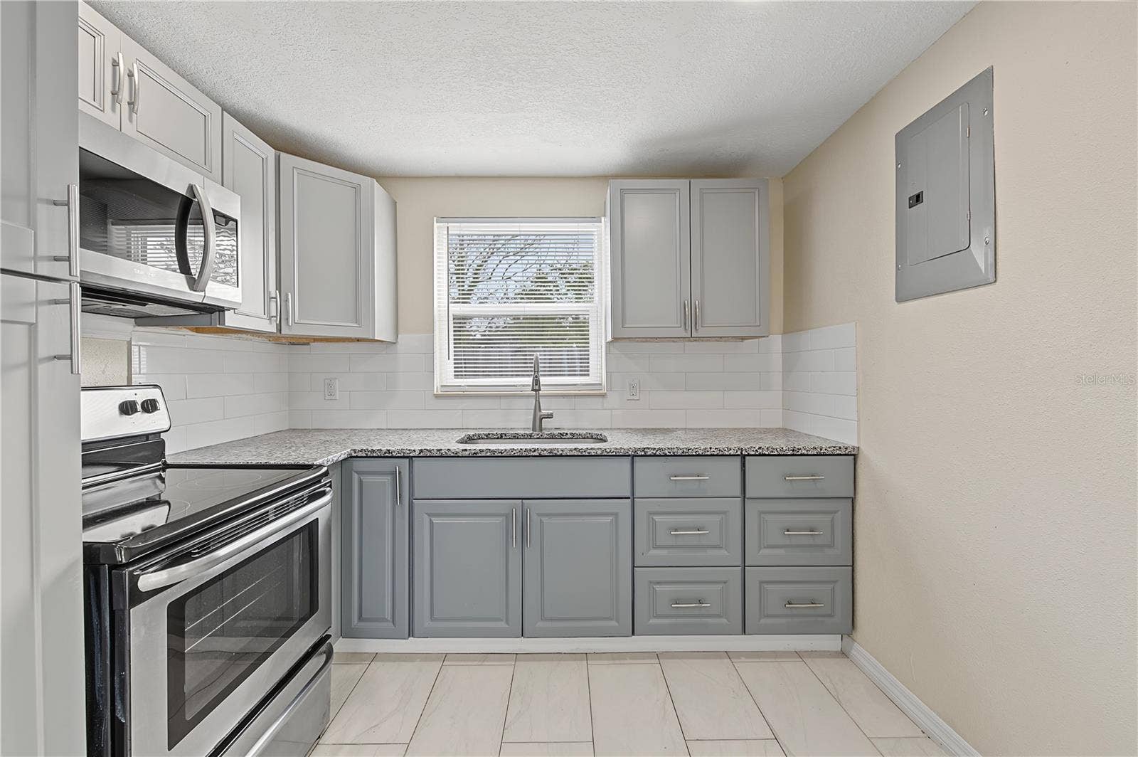 Kitchen - Unit 1- 5117 Mallett Drive