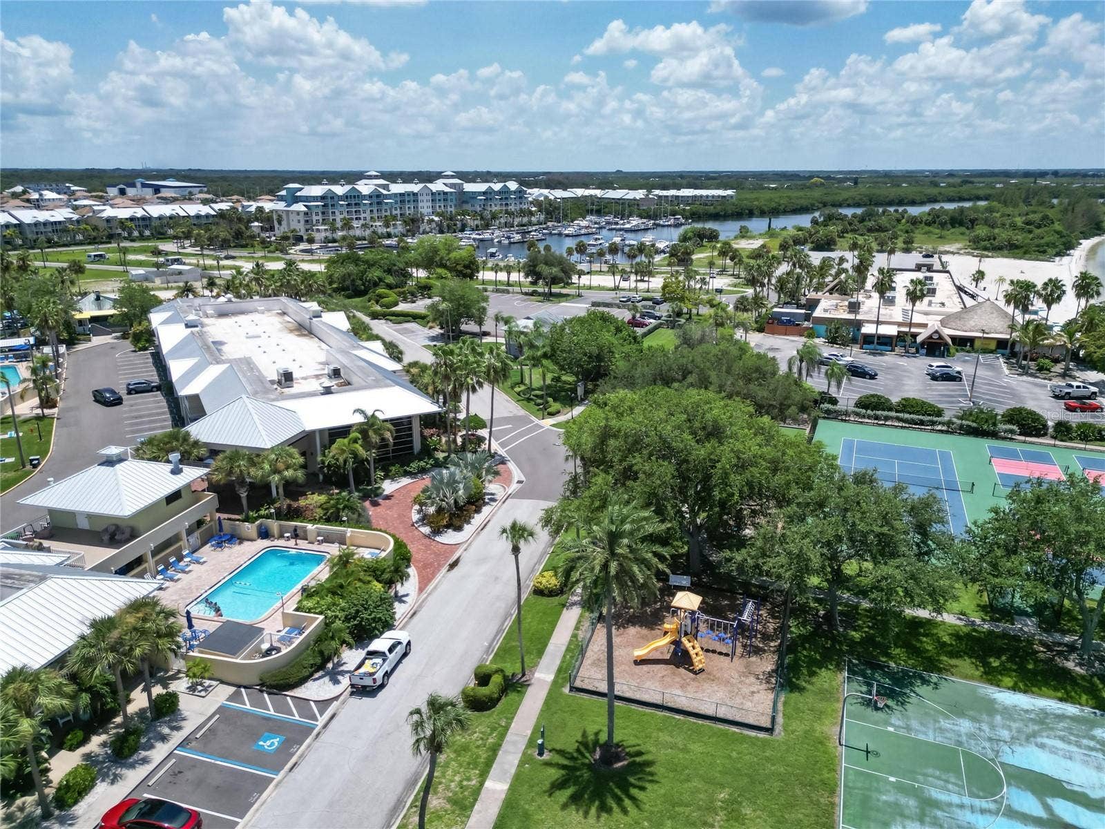 611 DESTINY DRIVE, #216, Ruskin, FL 33570 611 DESTINY DRIVE, #216, Ruskin, FL 33570