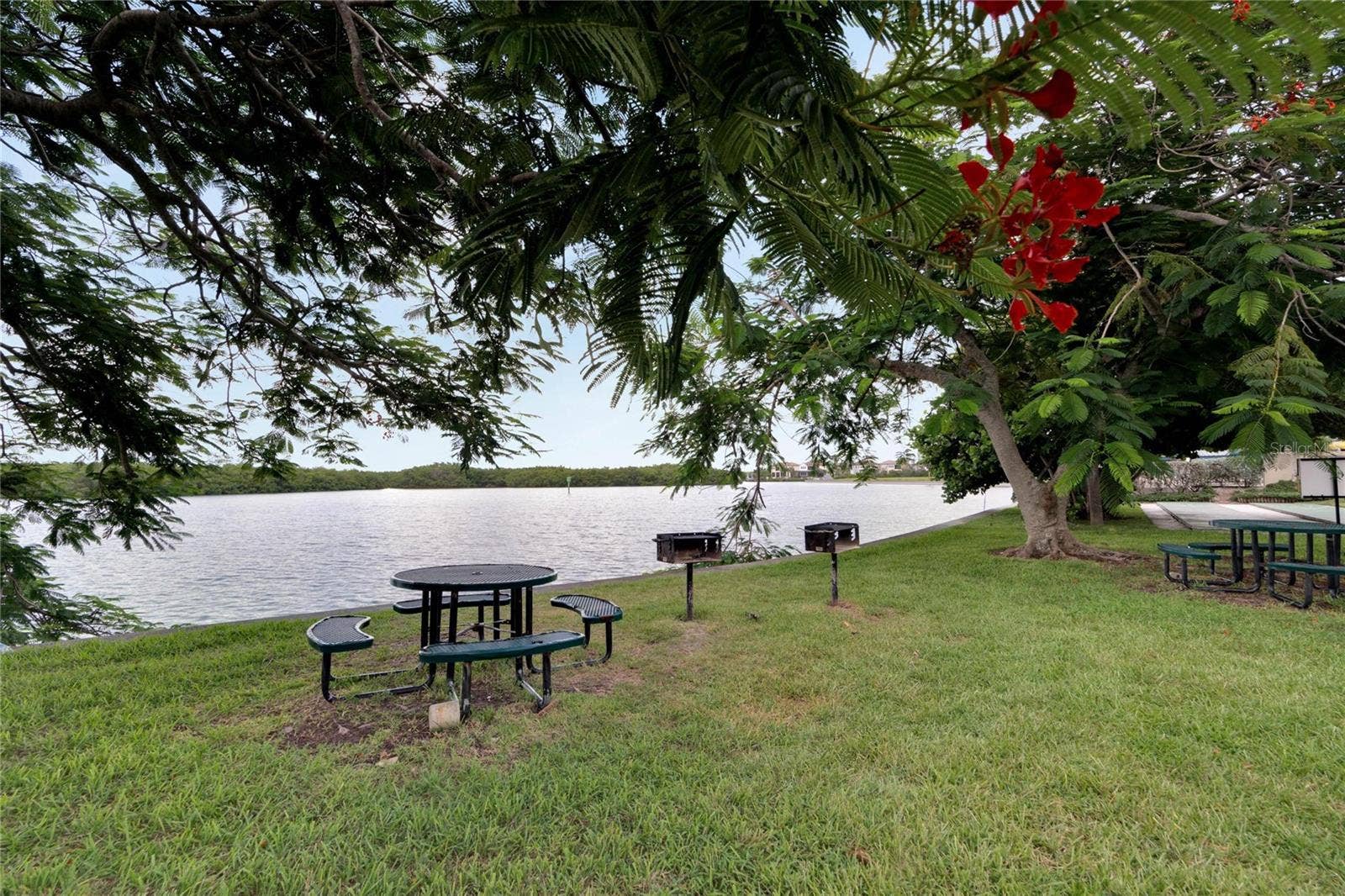 611 DESTINY DRIVE, #216, Ruskin, FL 33570 611 DESTINY DRIVE, #216, Ruskin, FL 33570