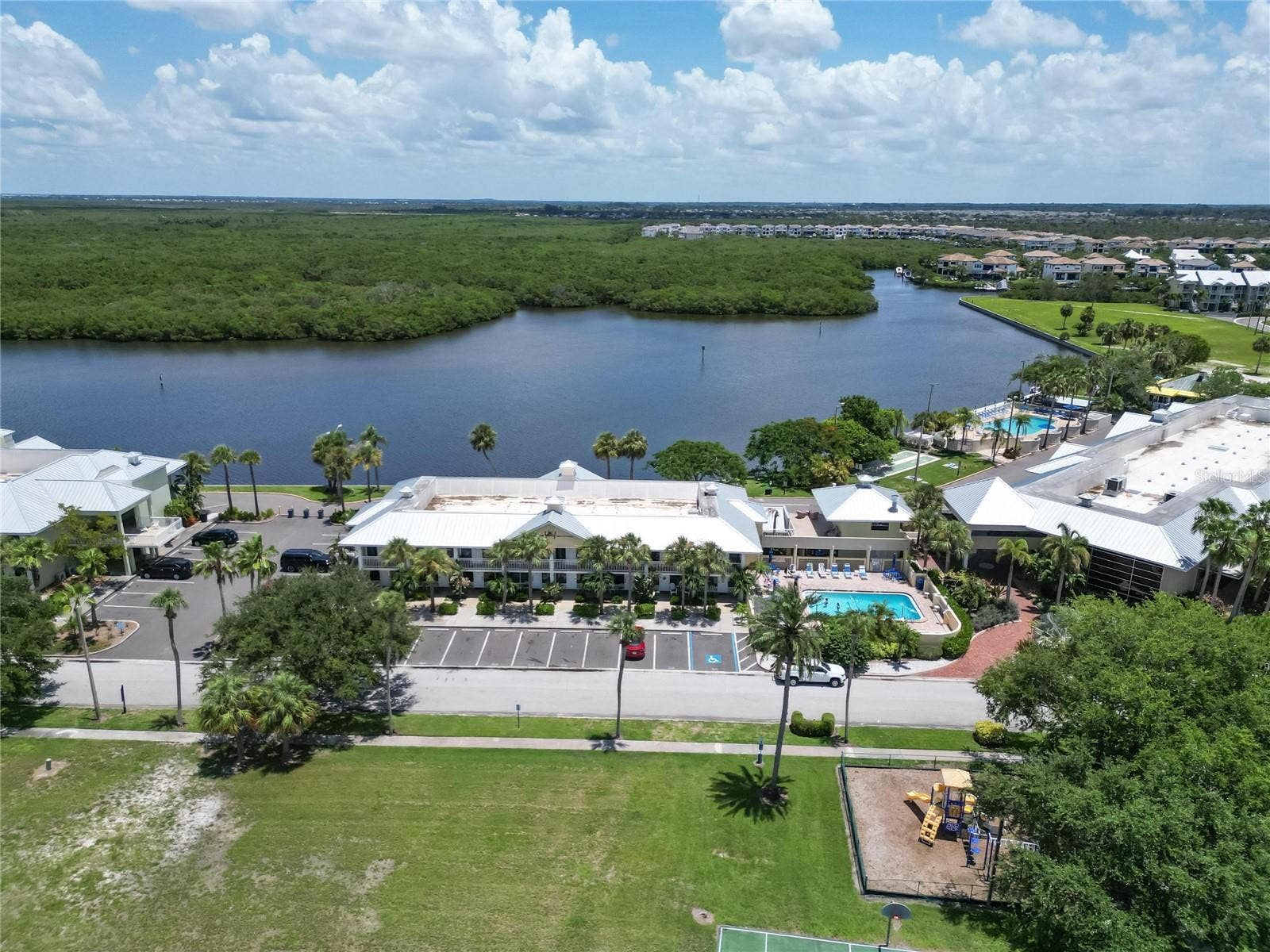 611 DESTINY DRIVE, #216, Ruskin, FL 33570 611 DESTINY DRIVE, #216, Ruskin, FL 33570