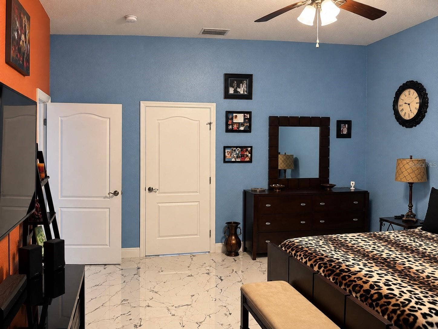 3009 W CLINTON STREET, Tampa, FL 33614 Spacious Primary bedroom suite w/ ensuite