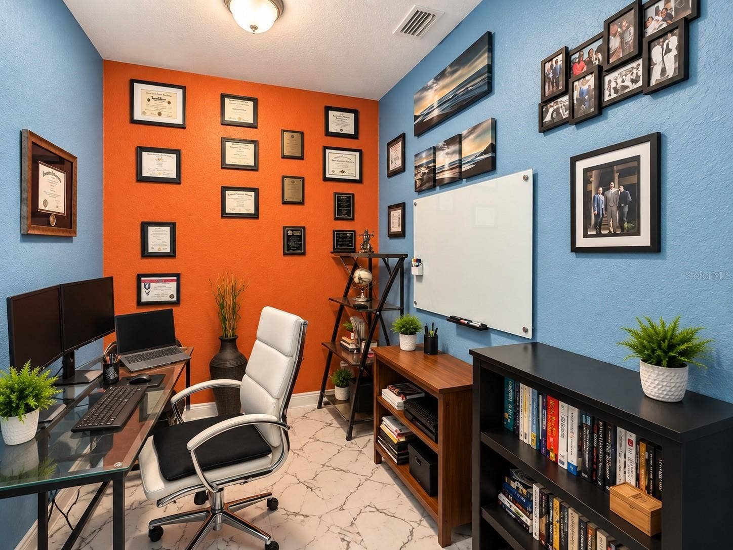 3009 W CLINTON STREET, Tampa, FL 33614 Office space/bonus room