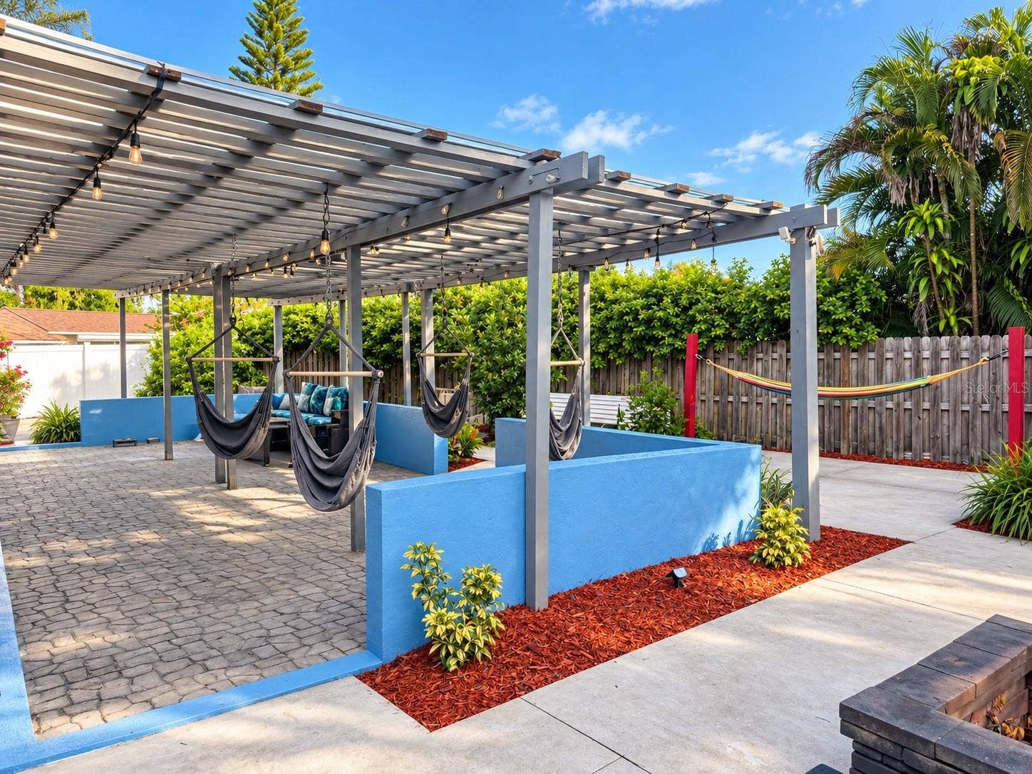 3009 W CLINTON STREET, Tampa, FL 33614 Beautifully landscaped oasis