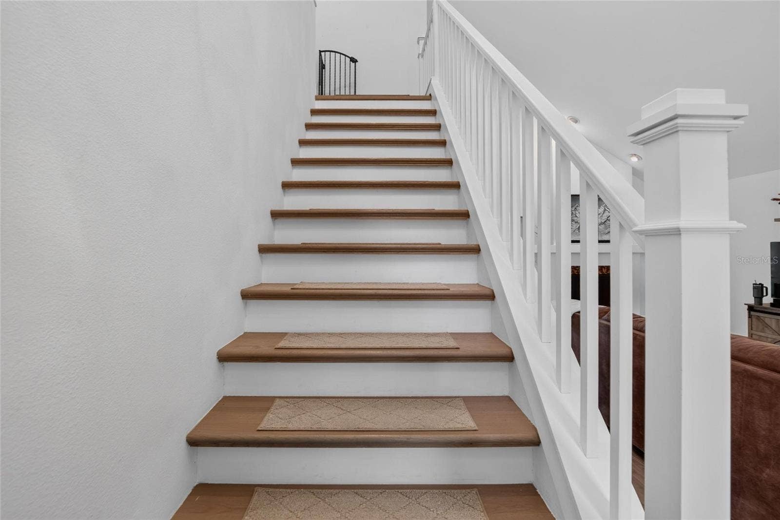 3721 VILLAGE ESTATES PLACE, Tampa, FL 33618 Stairs to upstairs bedrooms