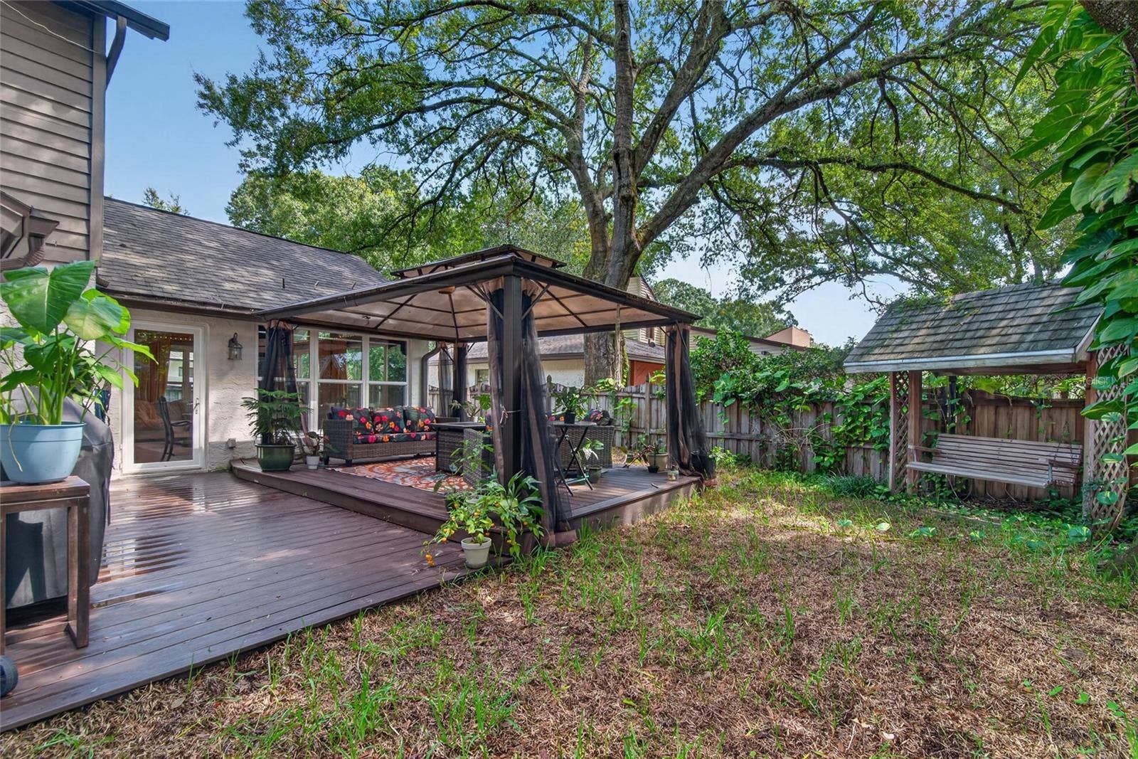 3721 VILLAGE ESTATES PLACE, Tampa, FL 33618 Backyard Gazebo