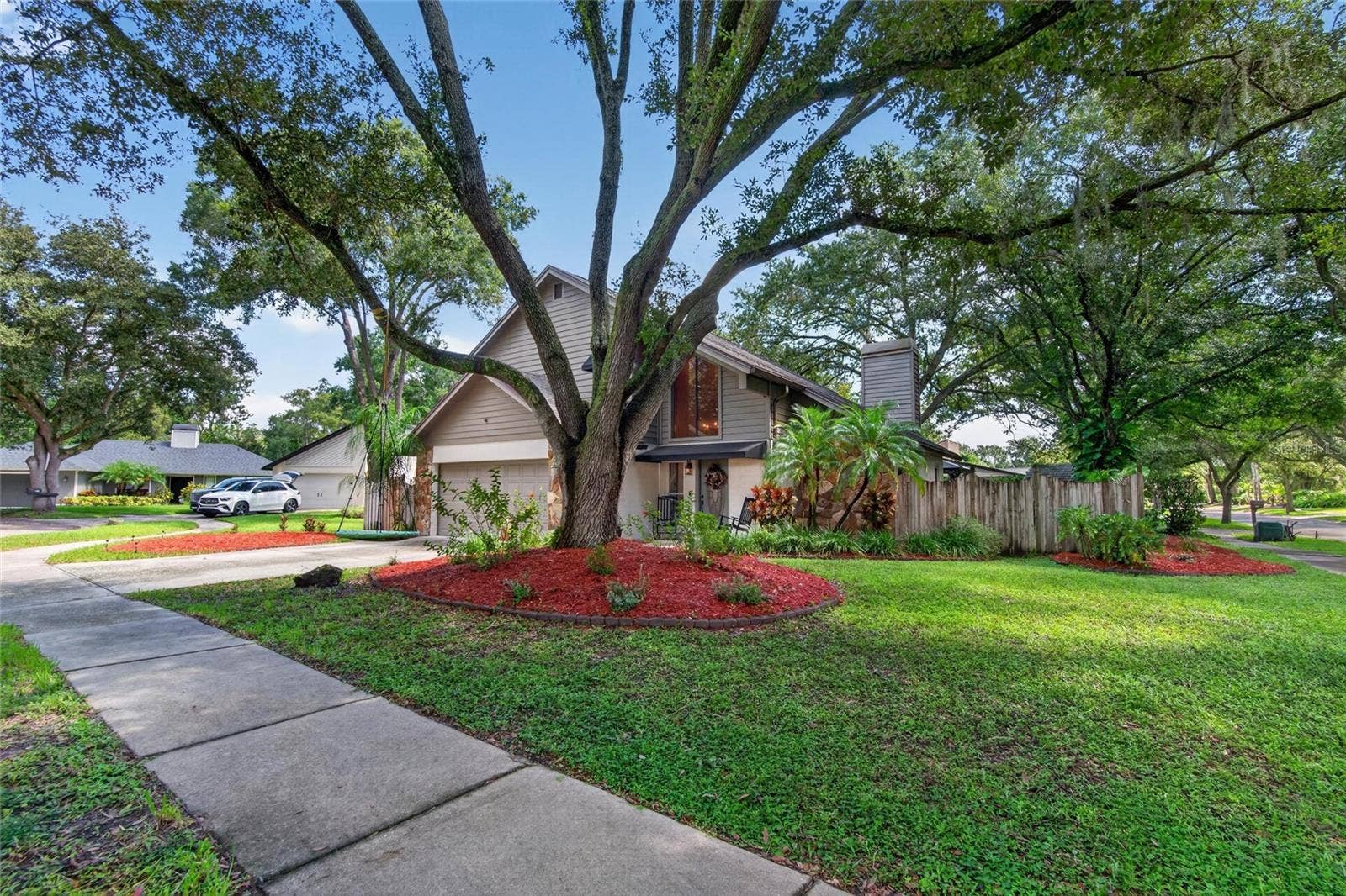 3721 VILLAGE ESTATES PLACE, Tampa, FL 33618 3721 VILLAGE ESTATES PLACE, Tampa, FL 33618