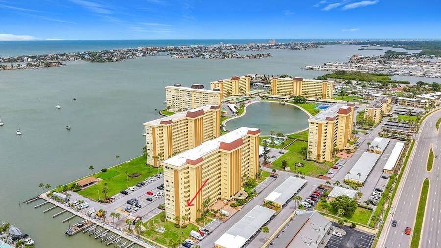Property photo for 4550 COVE CIRCLE, #502, St Petersburg, FL