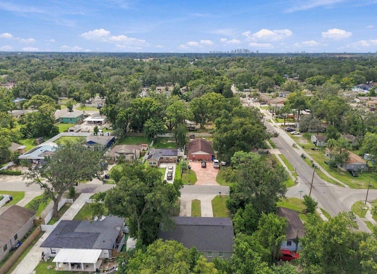 1504 E POINSETTIA AVENUE, Tampa, FL 33612