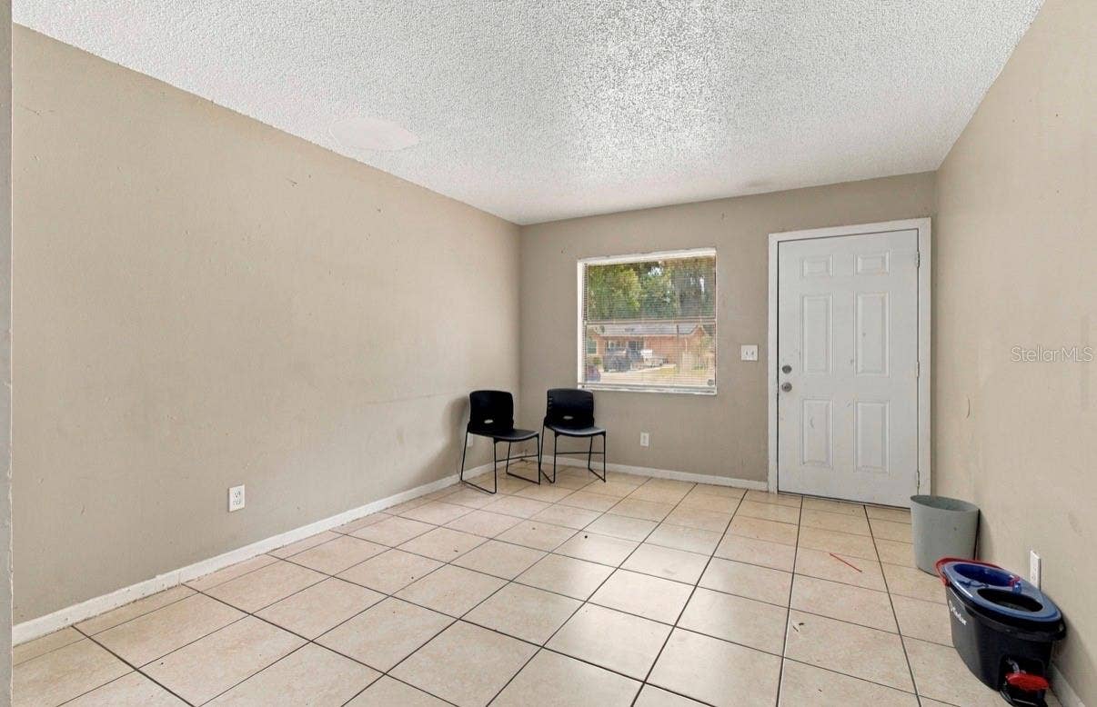 1504 E POINSETTIA AVENUE, Tampa, FL 33612