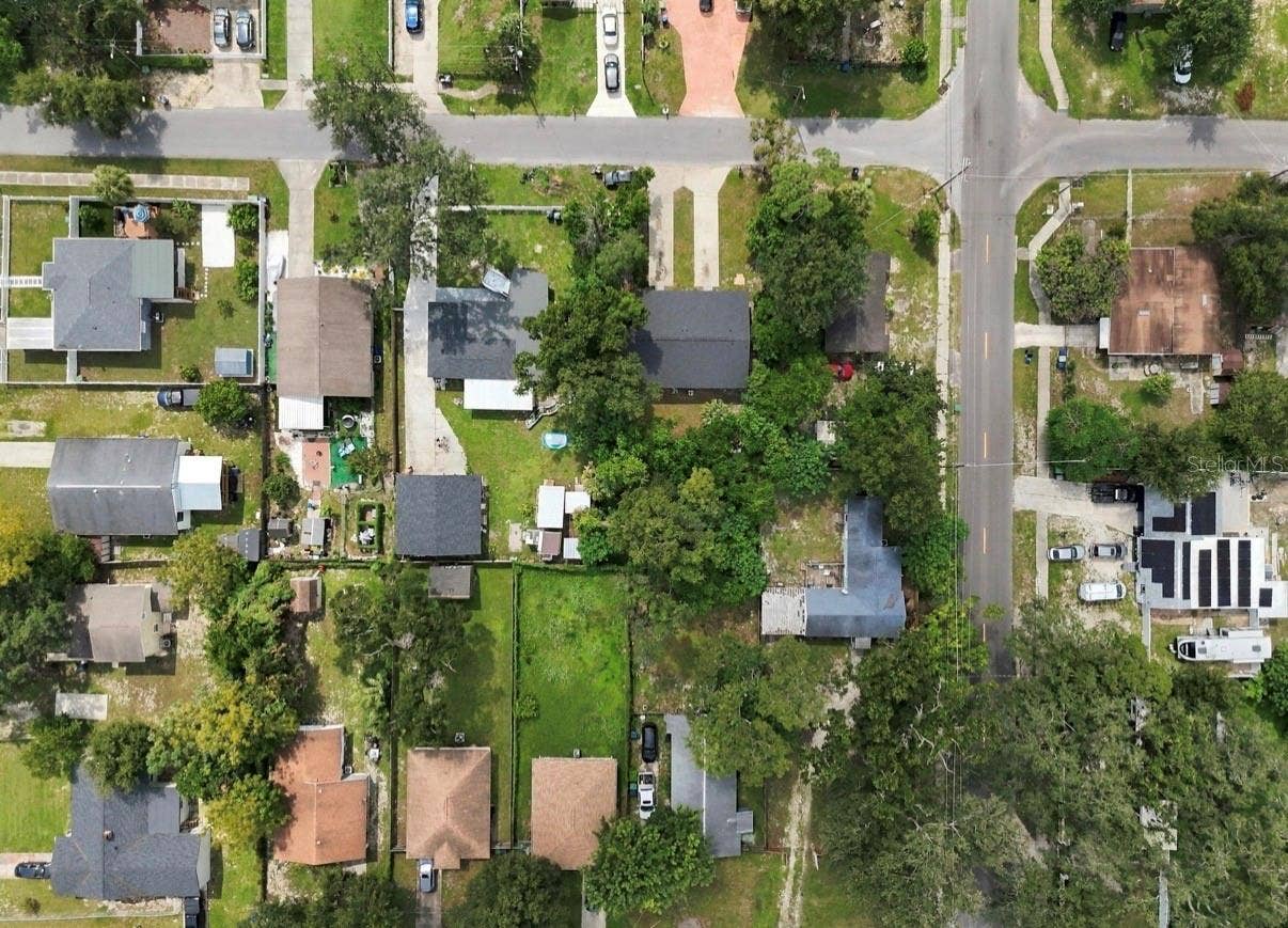 1504 E POINSETTIA AVENUE, Tampa, FL 33612