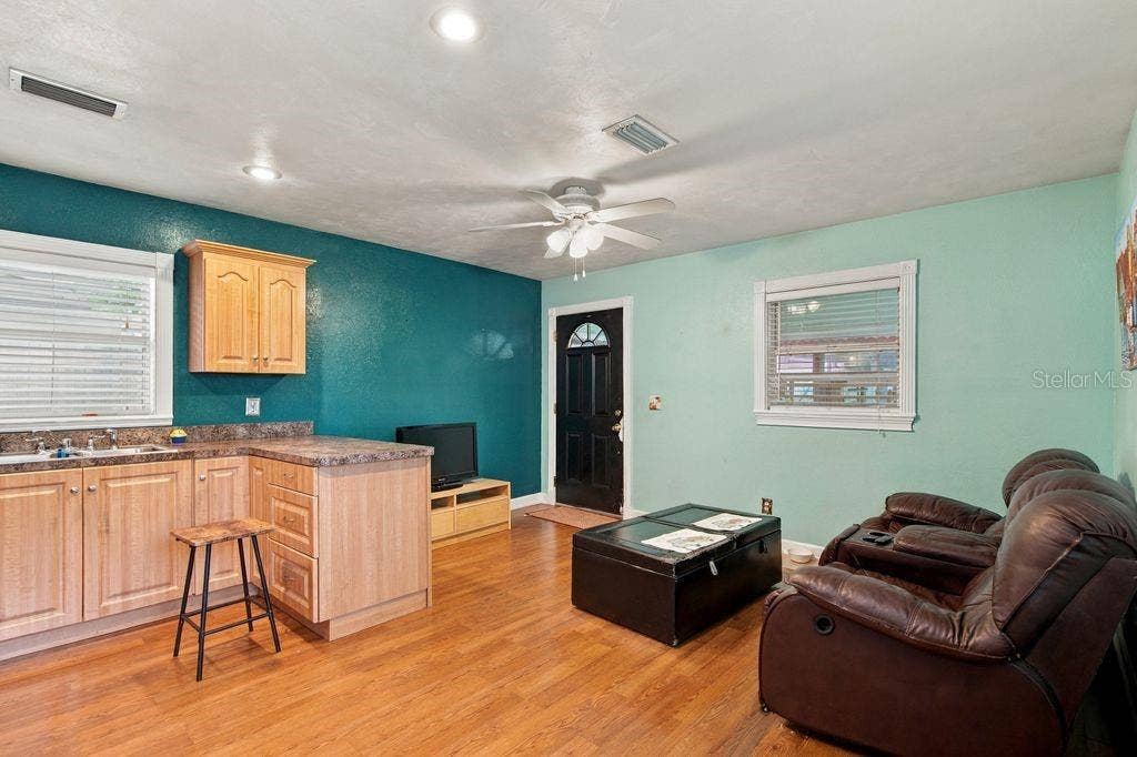 3909 W POWHATAN AVENUE, Tampa, FL 33614 3909 W POWHATAN AVENUE, Tampa, FL 33614