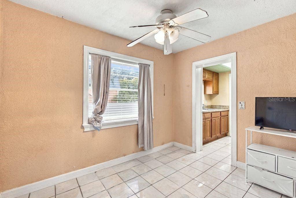 3909 W POWHATAN AVENUE, Tampa, FL 33614 3909 W POWHATAN AVENUE, Tampa, FL 33614