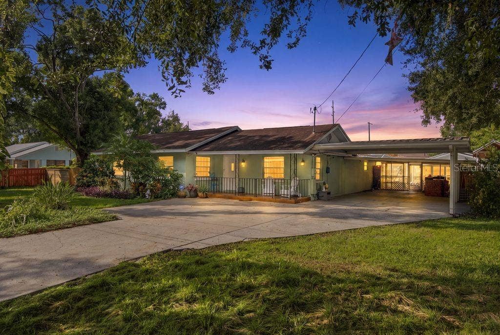 3909 W POWHATAN AVENUE, Tampa, FL 33614 3909 W POWHATAN AVENUE, Tampa, FL 33614