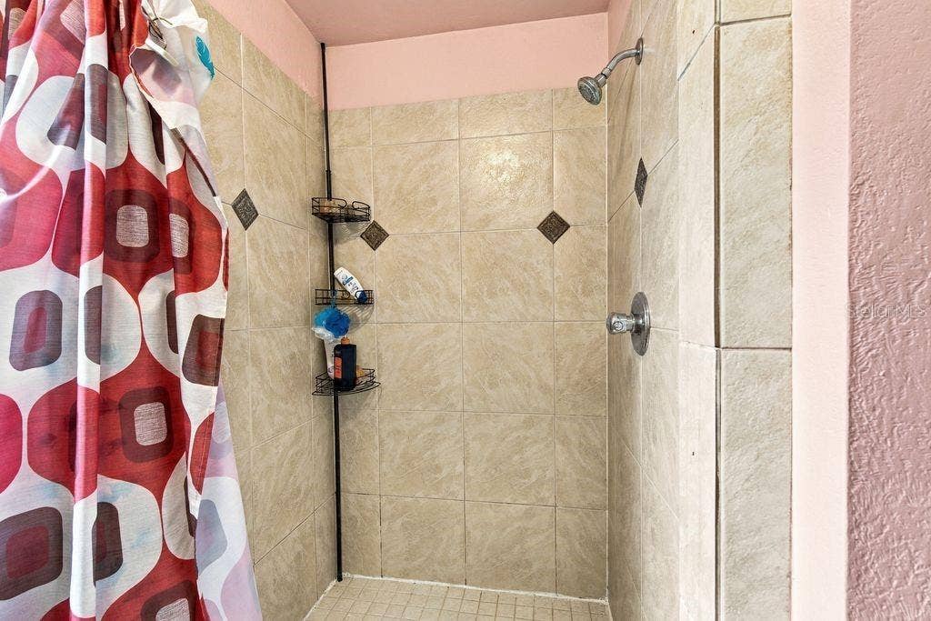 3909 W POWHATAN AVENUE, Tampa, FL 33614 3909 W POWHATAN AVENUE, Tampa, FL 33614