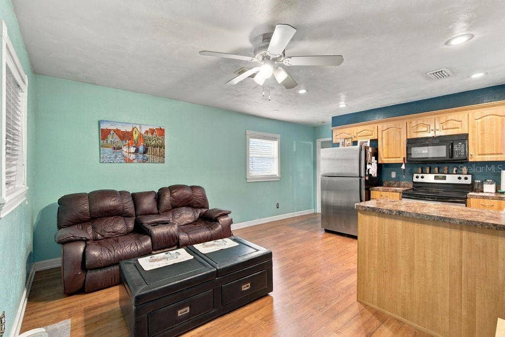 3909 W POWHATAN AVENUE, Tampa, FL 33614 3909 W POWHATAN AVENUE, Tampa, FL 33614