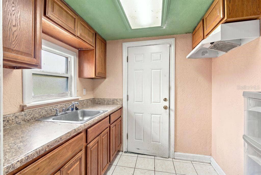 3909 W POWHATAN AVENUE, Tampa, FL 33614 3909 W POWHATAN AVENUE, Tampa, FL 33614