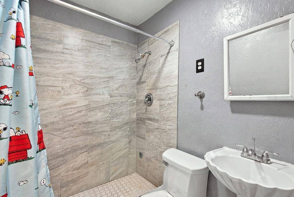 3909 W POWHATAN AVENUE, Tampa, FL 33614 3909 W POWHATAN AVENUE, Tampa, FL 33614