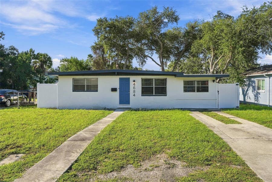 Property photo for 4684 16TH AVENUE S, St Petersburg, FL