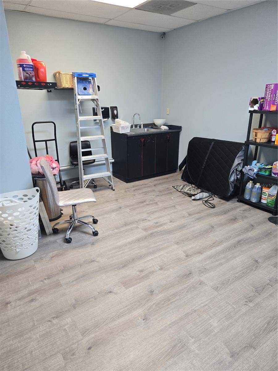 Tarpon Springs, FL 34689 Tarpon Springs, FL 34689