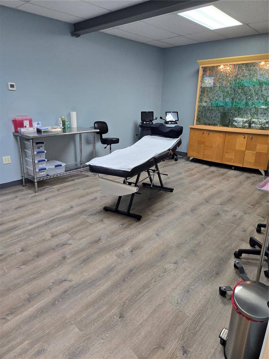 Tarpon Springs, FL 34689 Tarpon Springs, FL 34689