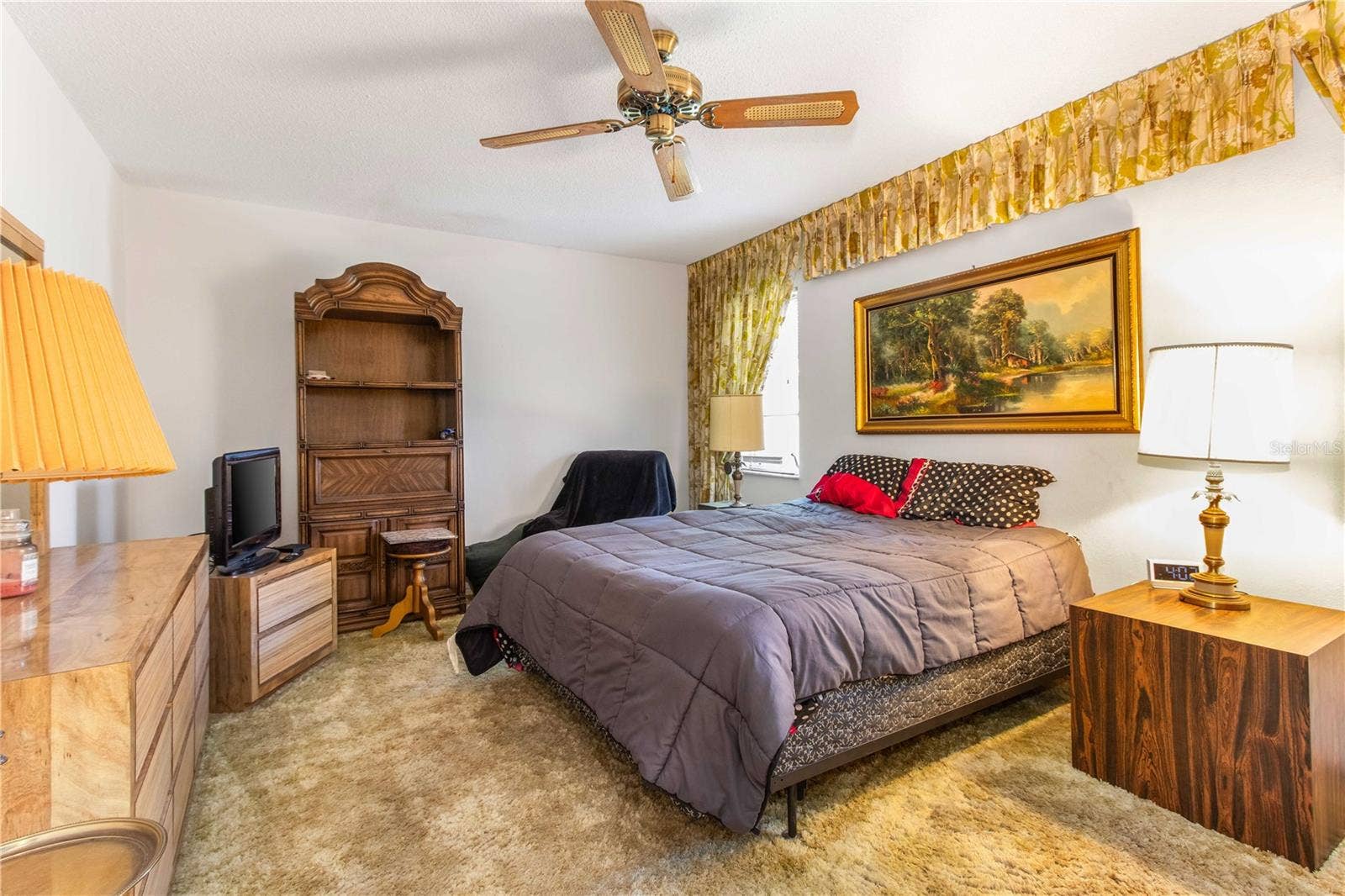 1950 SANDPIPER DRIVE, Palm Harbor, FL 34683 1950 SANDPIPER DRIVE, Palm Harbor, FL 34683