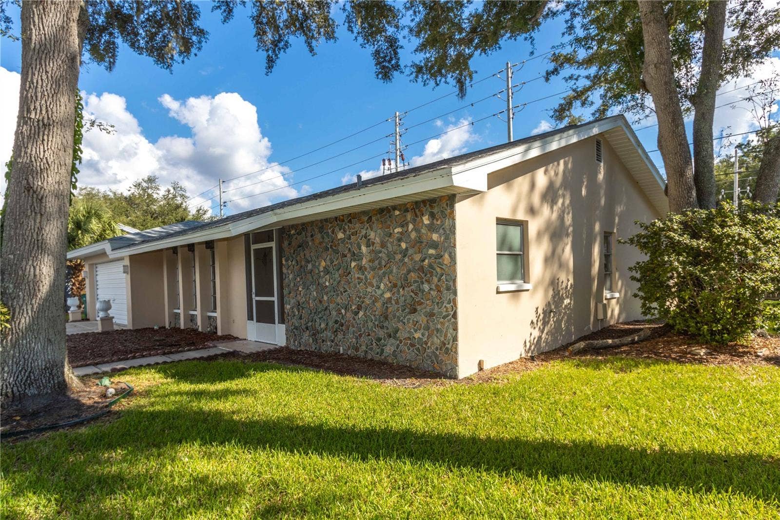 1950 SANDPIPER DRIVE, Palm Harbor, FL 34683 1950 SANDPIPER DRIVE, Palm Harbor, FL 34683