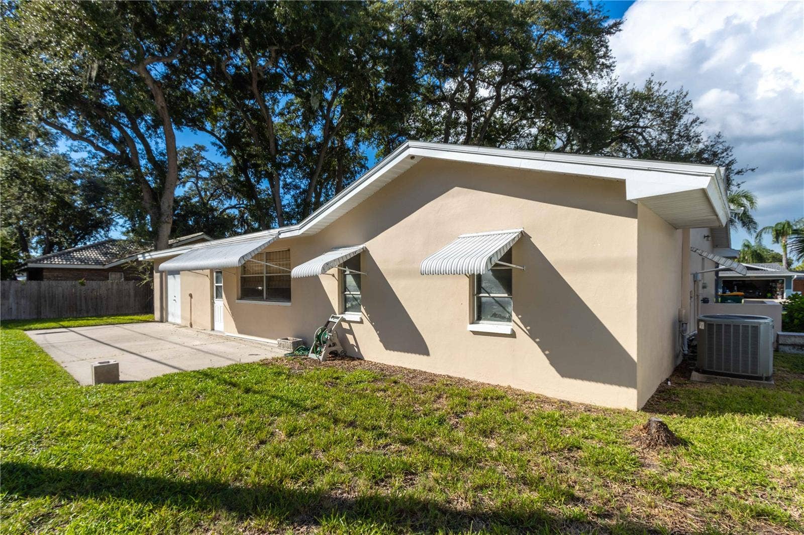 1950 SANDPIPER DRIVE, Palm Harbor, FL 34683 1950 SANDPIPER DRIVE, Palm Harbor, FL 34683