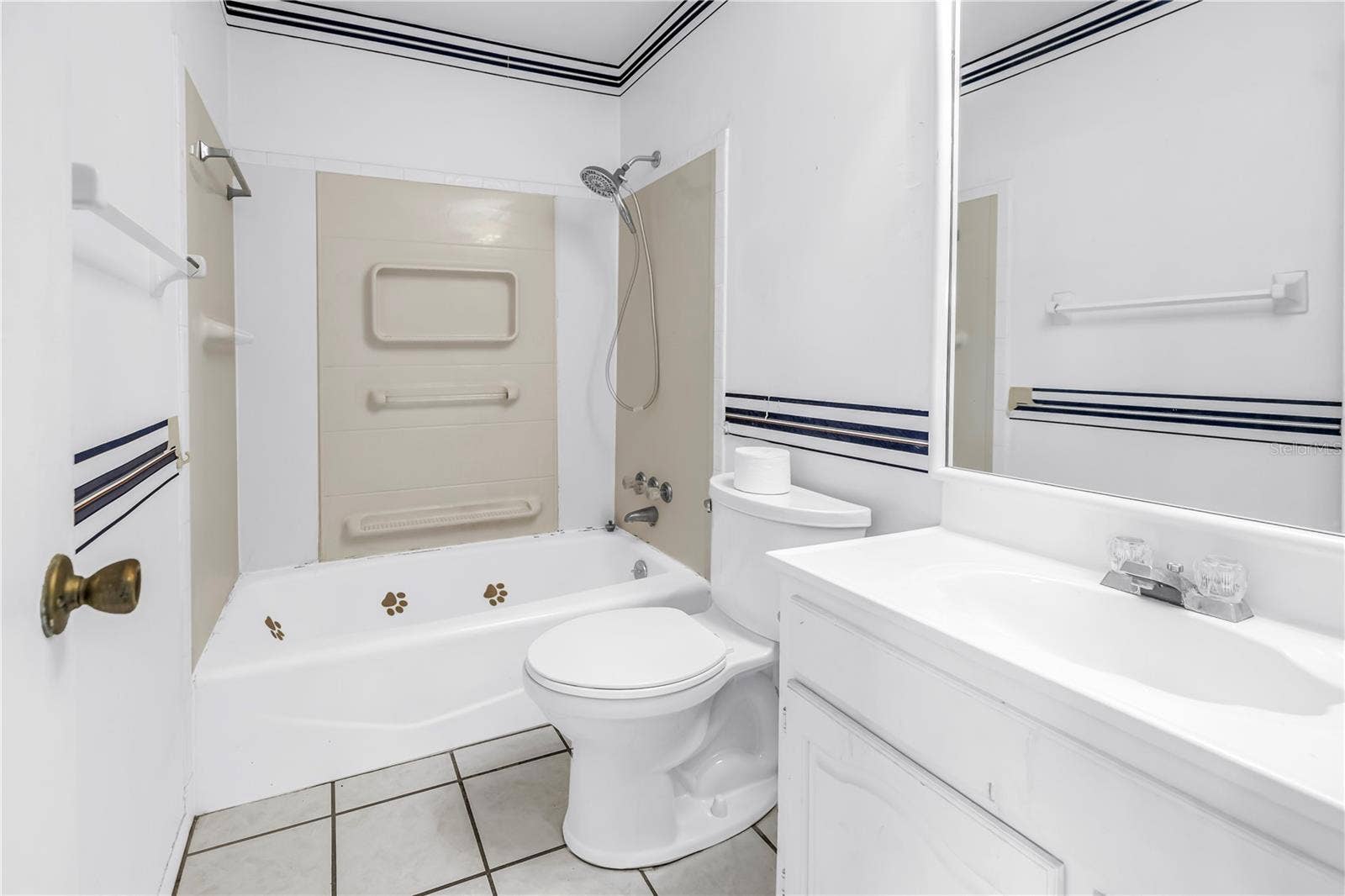 8218 11TH STREET N, #D, St Petersburg, FL 33702 8218 11TH STREET N, #D, St Petersburg, FL 33702