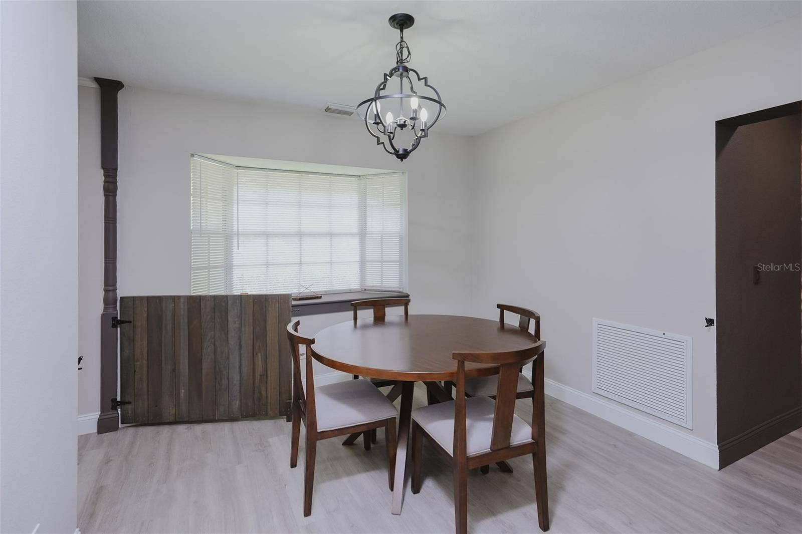 16606 FOREST PARK DRIVE, Lutz, FL 33549 Dining