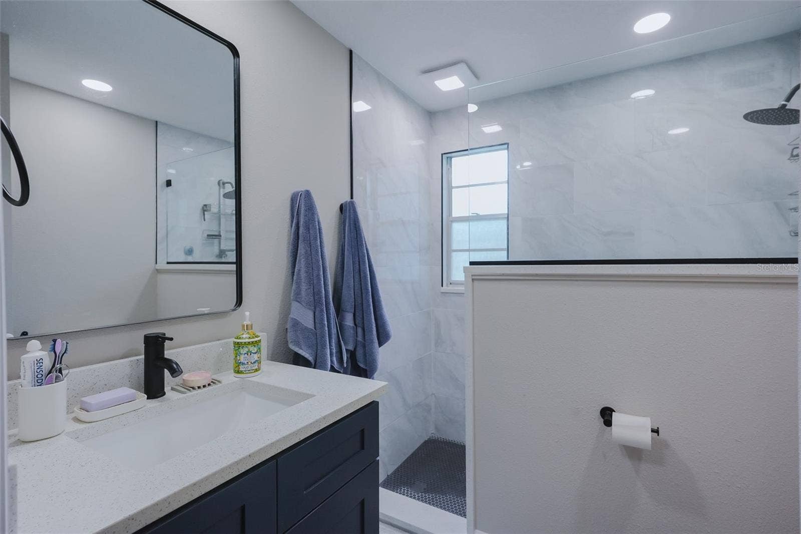 16606 FOREST PARK DRIVE, Lutz, FL 33549 Primary bathroom, upstairs