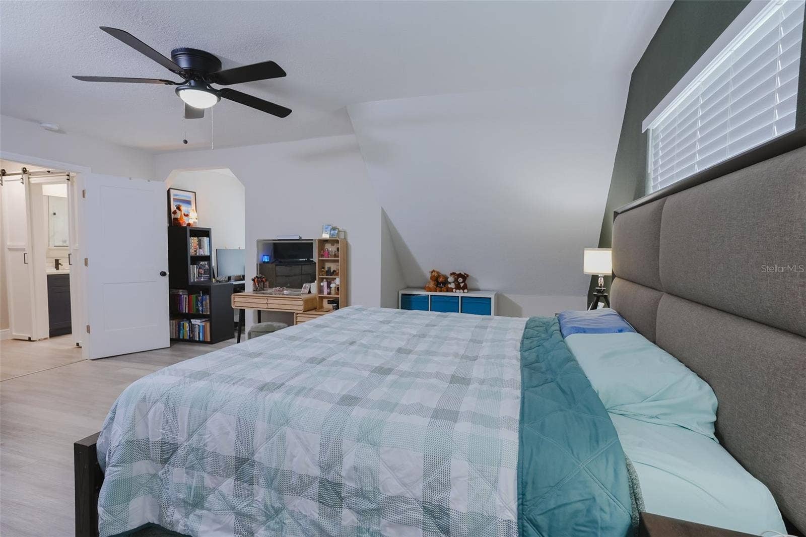 16606 FOREST PARK DRIVE, Lutz, FL 33549 Primary bedroom