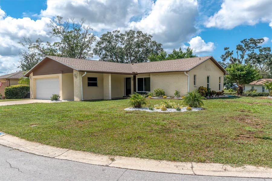 Property photo for 10531 MEADOW HILL DRIVE, Port Richey, FL