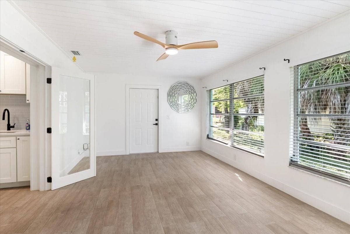 300 & 302 BRIARWOOD ROAD, Venice, FL 34293 300 & 302 BRIARWOOD ROAD, Venice, FL 34293
