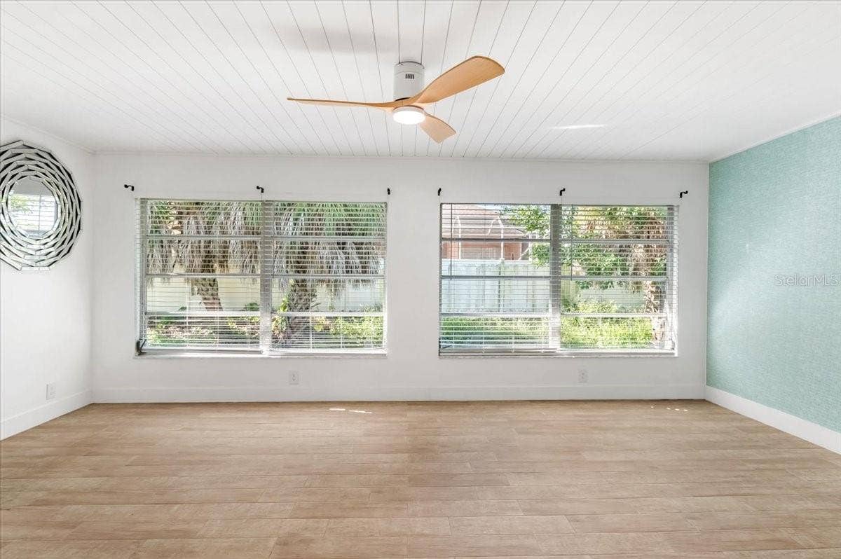 300 & 302 BRIARWOOD ROAD, Venice, FL 34293 300 & 302 BRIARWOOD ROAD, Venice, FL 34293