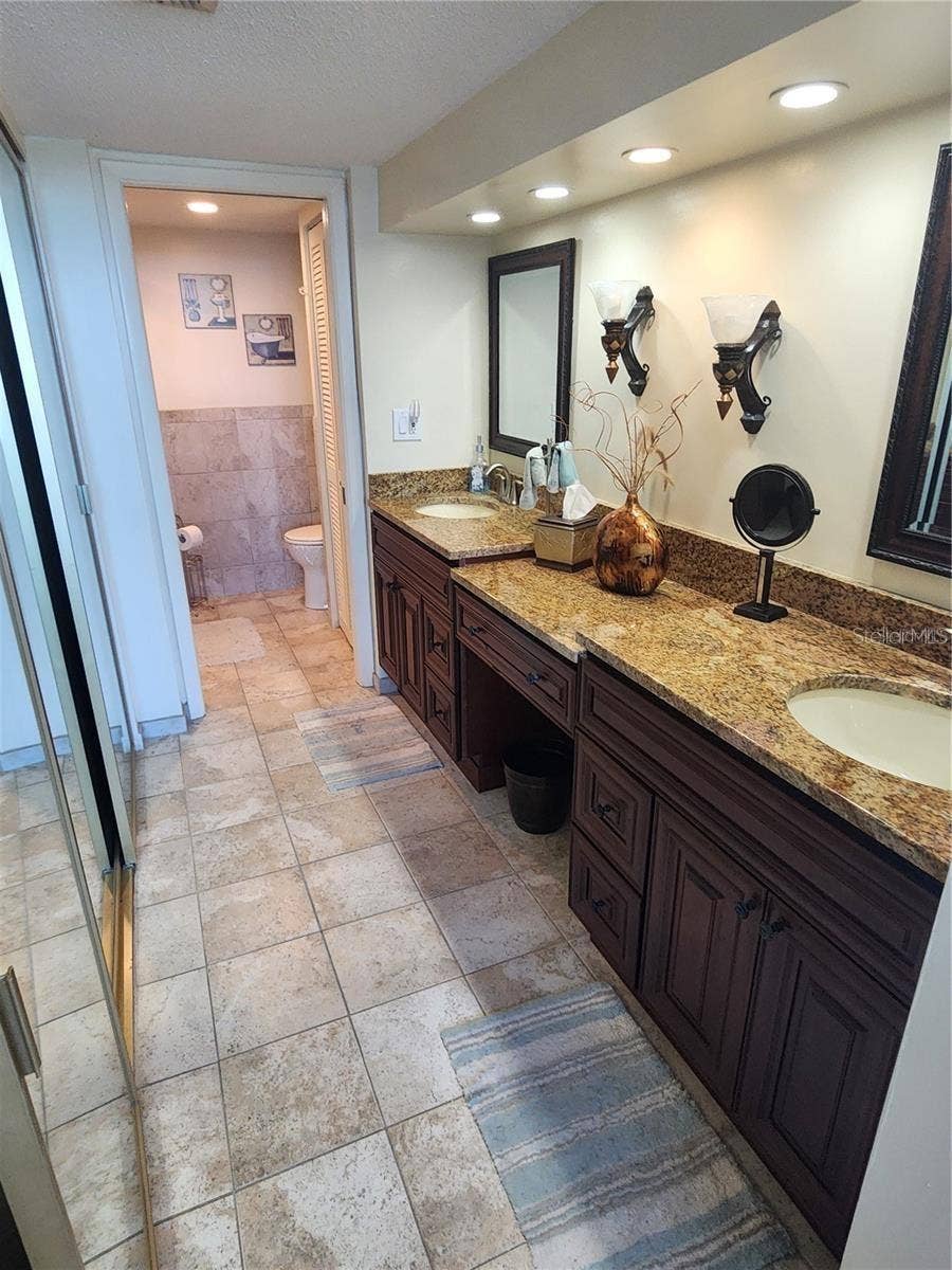 500 TREASURE ISLAND CAUSEWAY, #211, Treasure Island, FL 33706 500 TREASURE ISLAND CAUSEWAY, #211, Treasure Island, FL 33706