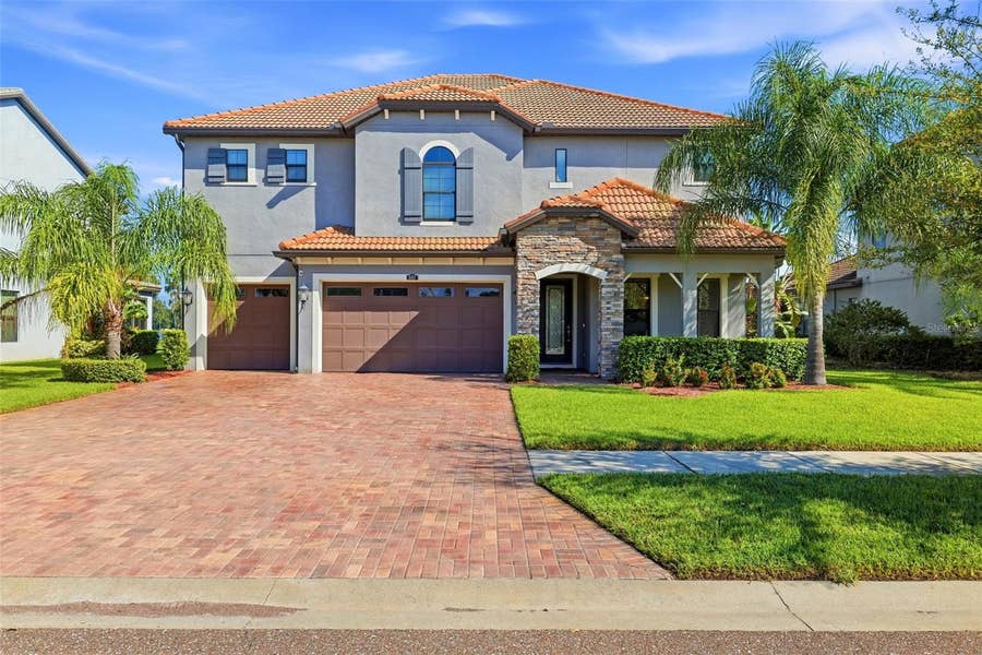 Property photo for 5157 LAKECASTLE DRIVE, Tampa, FL