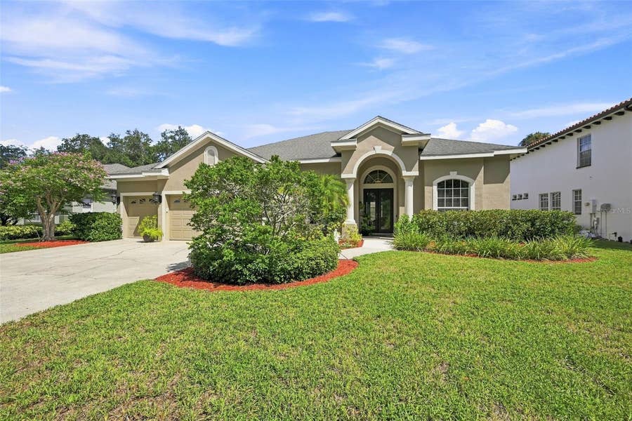 Property photo for 2103 BOOT LAKE CIRCLE, Tampa, FL