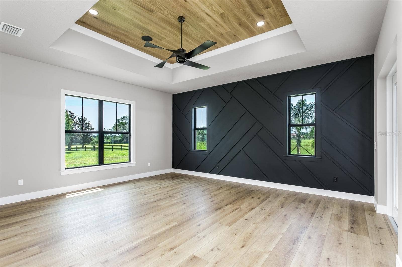 10630 COUNTY ROAD S, Lithia, FL 33547 10630 COUNTY ROAD S, Lithia, FL 33547
