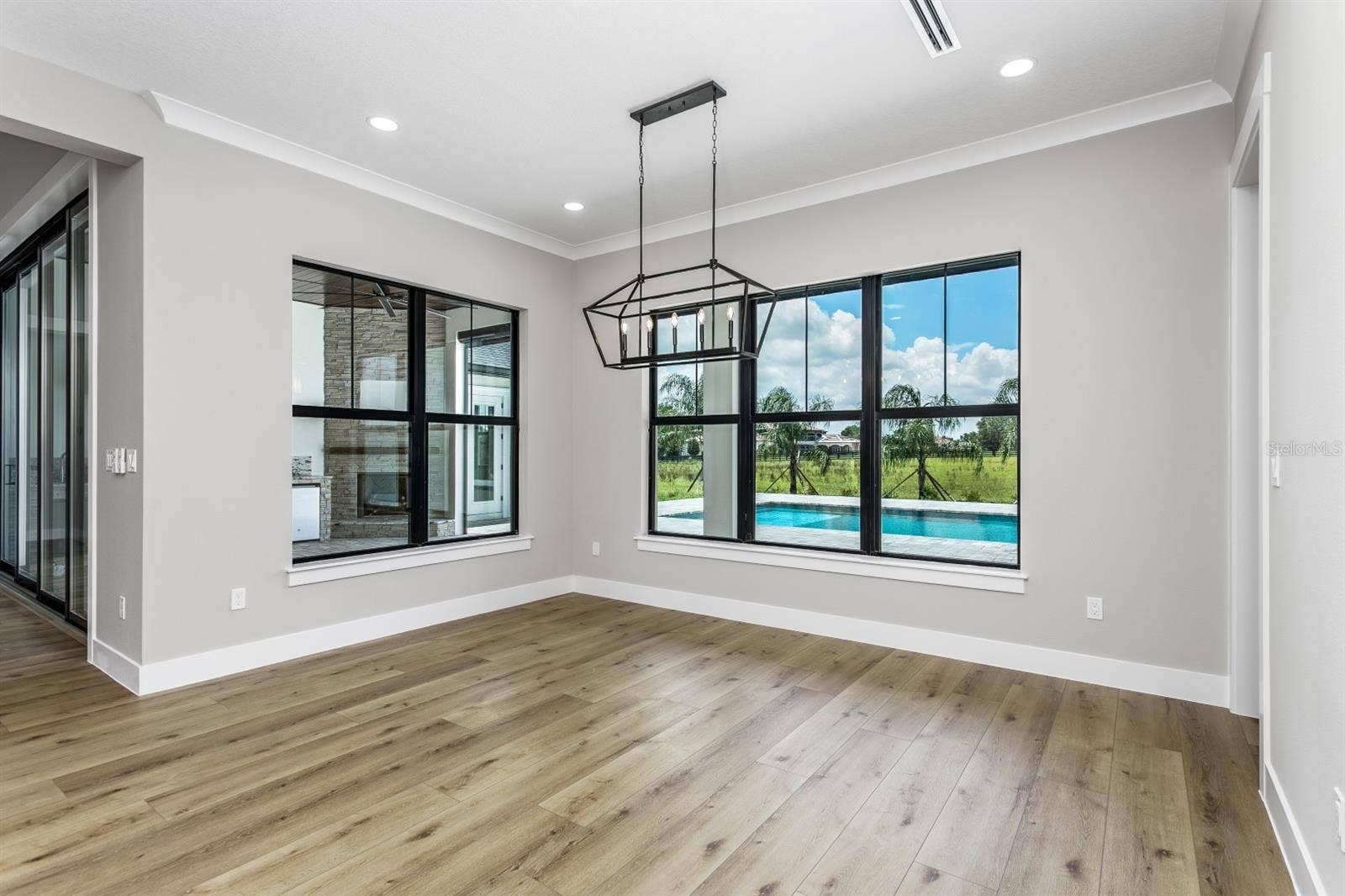 10630 COUNTY ROAD S, Lithia, FL 33547 10630 COUNTY ROAD S, Lithia, FL 33547