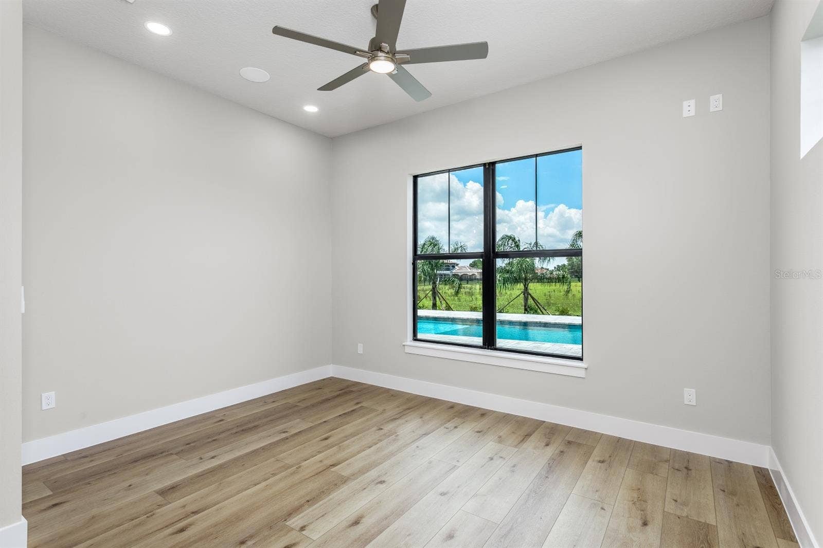 10630 COUNTY ROAD S, Lithia, FL 33547 10630 COUNTY ROAD S, Lithia, FL 33547