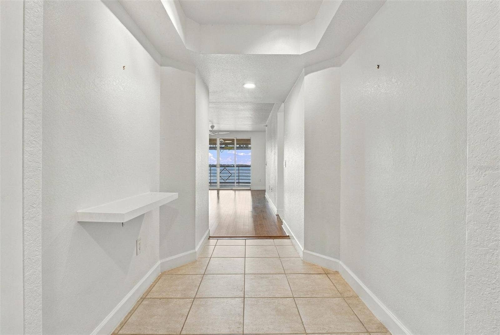 4993 BACOPA LANE S, #304, St Petersburg, FL 33715 Front hallway entry