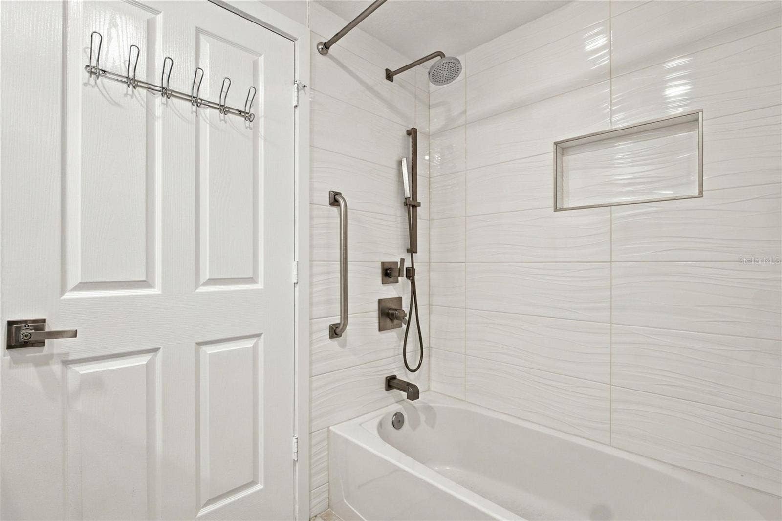 4993 BACOPA LANE S, #304, St Petersburg, FL 33715 2nd Bathroom