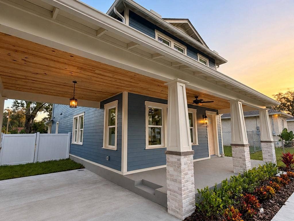 1910 E GENESEE STREET, Tampa, FL 33610