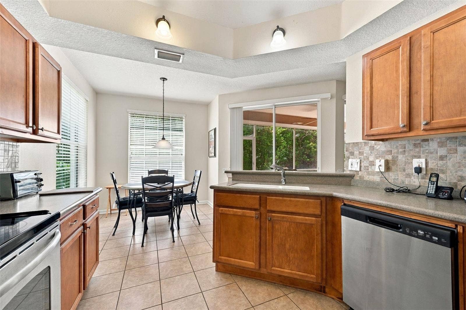 802 LANTERN WAY, #101, Clearwater, FL 33765 802 LANTERN WAY, #101, Clearwater, FL 33765