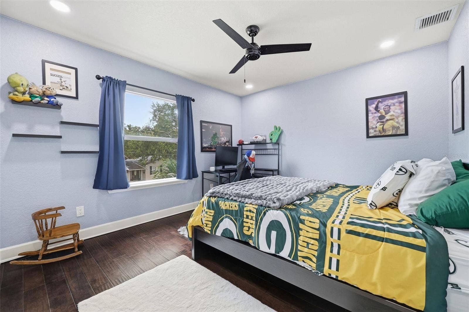 906 W PENINSULAR STREET, Tampa, FL 33603 906 W PENINSULAR STREET, Tampa, FL 33603