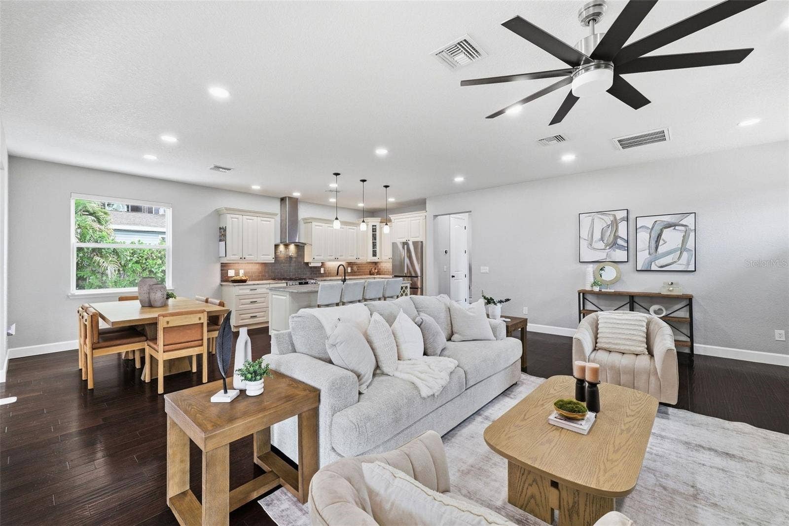 906 W PENINSULAR STREET, Tampa, FL 33603 906 W PENINSULAR STREET, Tampa, FL 33603