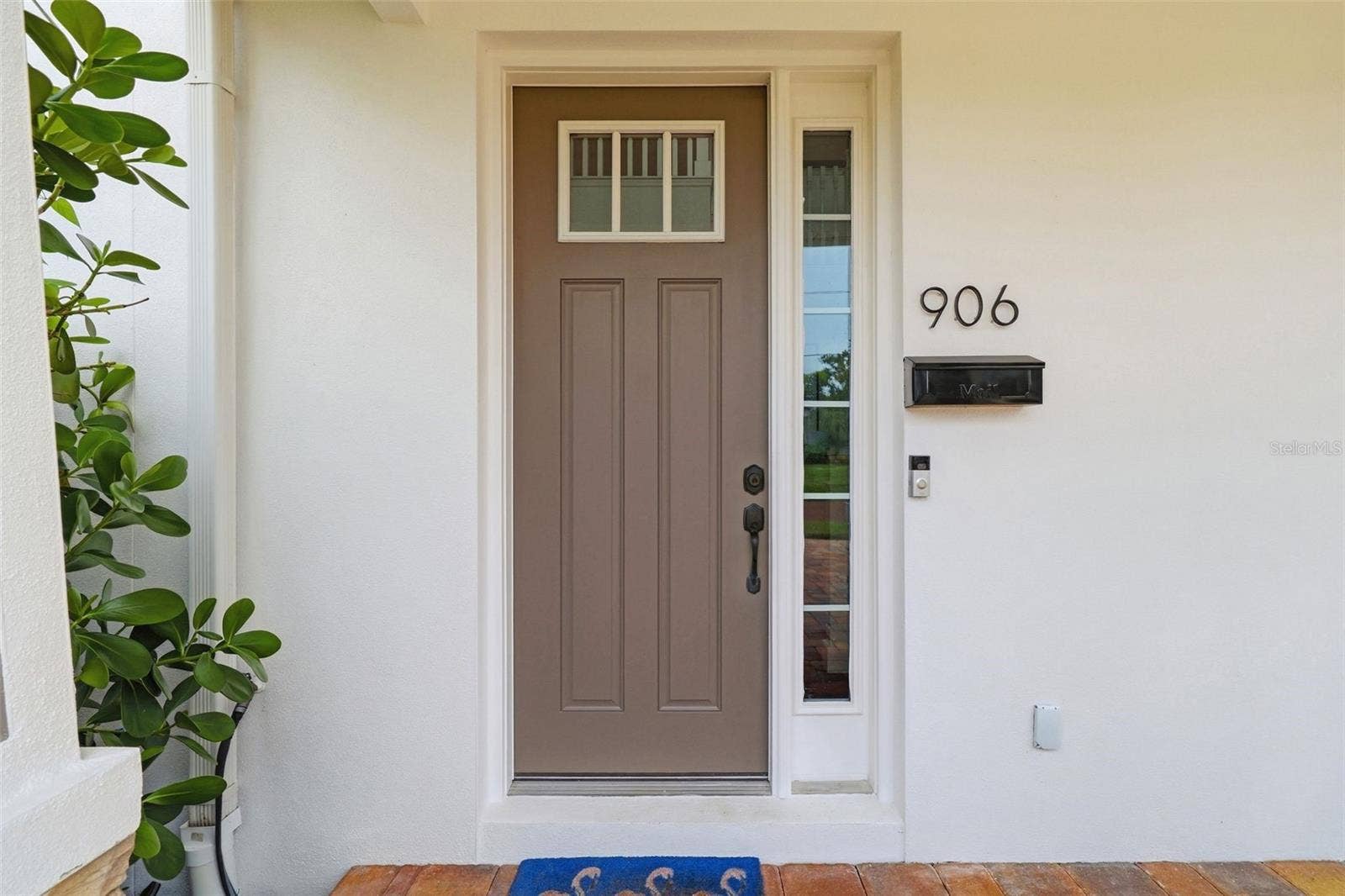 906 W PENINSULAR STREET, Tampa, FL 33603 906 W PENINSULAR STREET, Tampa, FL 33603