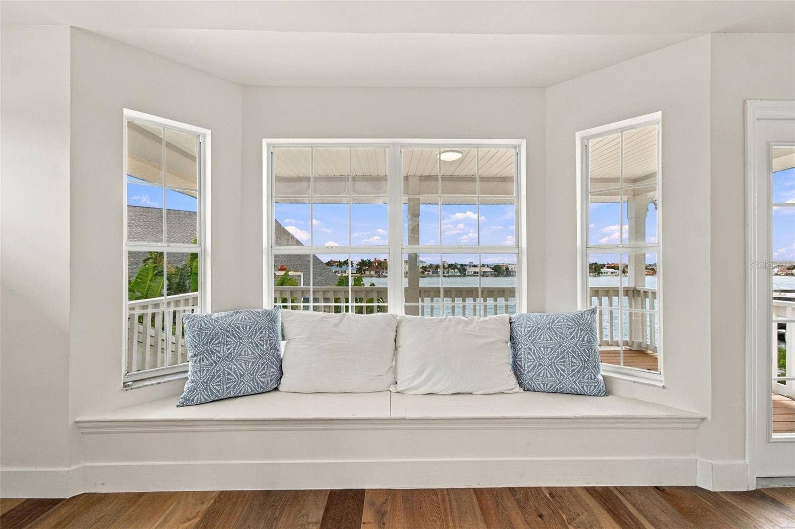 930 59TH AVENUE, St Pete Beach, FL 33706 930 59TH AVENUE, St Pete Beach, FL 33706
