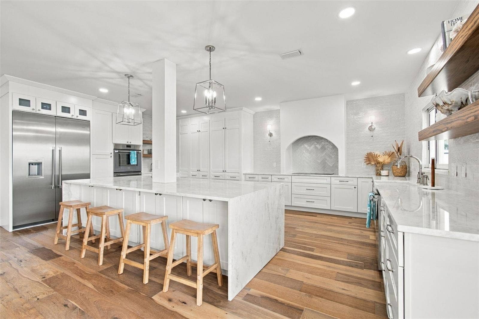 930 59TH AVENUE, St Pete Beach, FL 33706 930 59TH AVENUE, St Pete Beach, FL 33706
